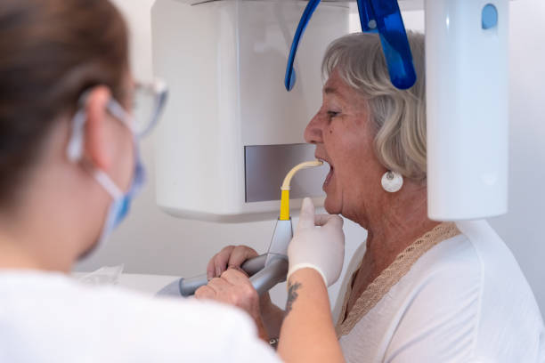 Best Emergency Dental Extractions in Feather Sound, FL