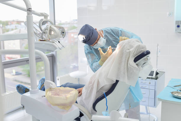 Best Emergency Dentist for Knocked-Out Tooth in Feather Sound, FL